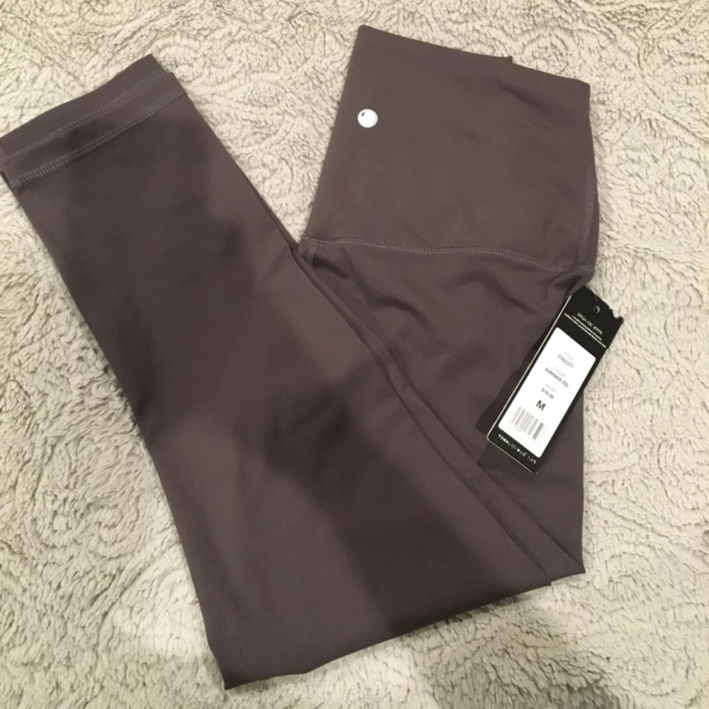 *****SOLD*****Yoga Capri length leggings